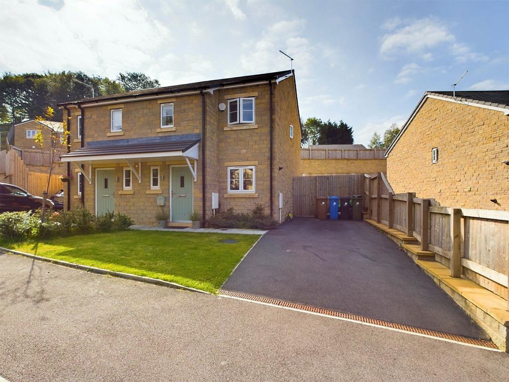 30 Earnshaw Clough