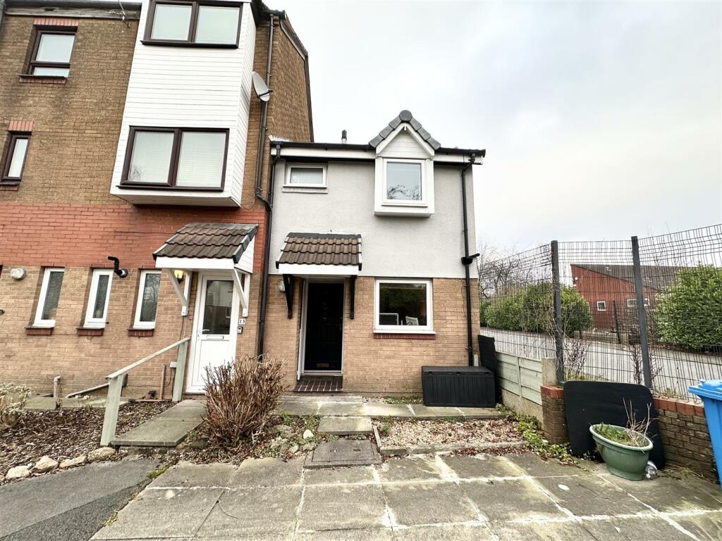 17 Tinningham Close