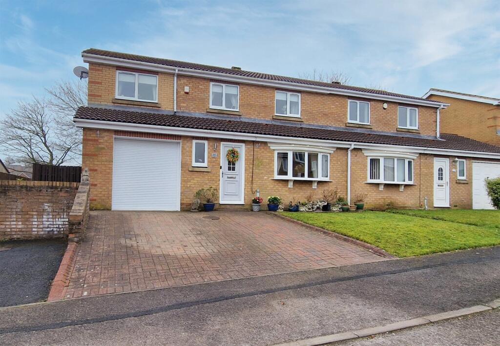 14 Ponthead Mews
