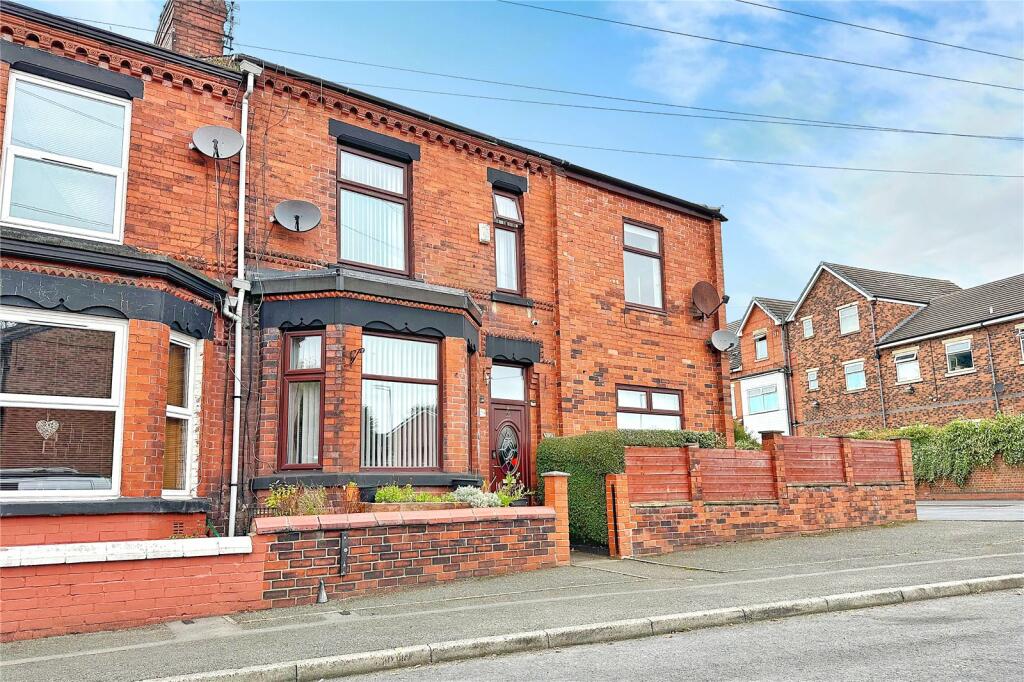 2 Moston Bank Avenue