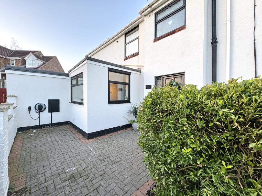 30 Greenside Avenue