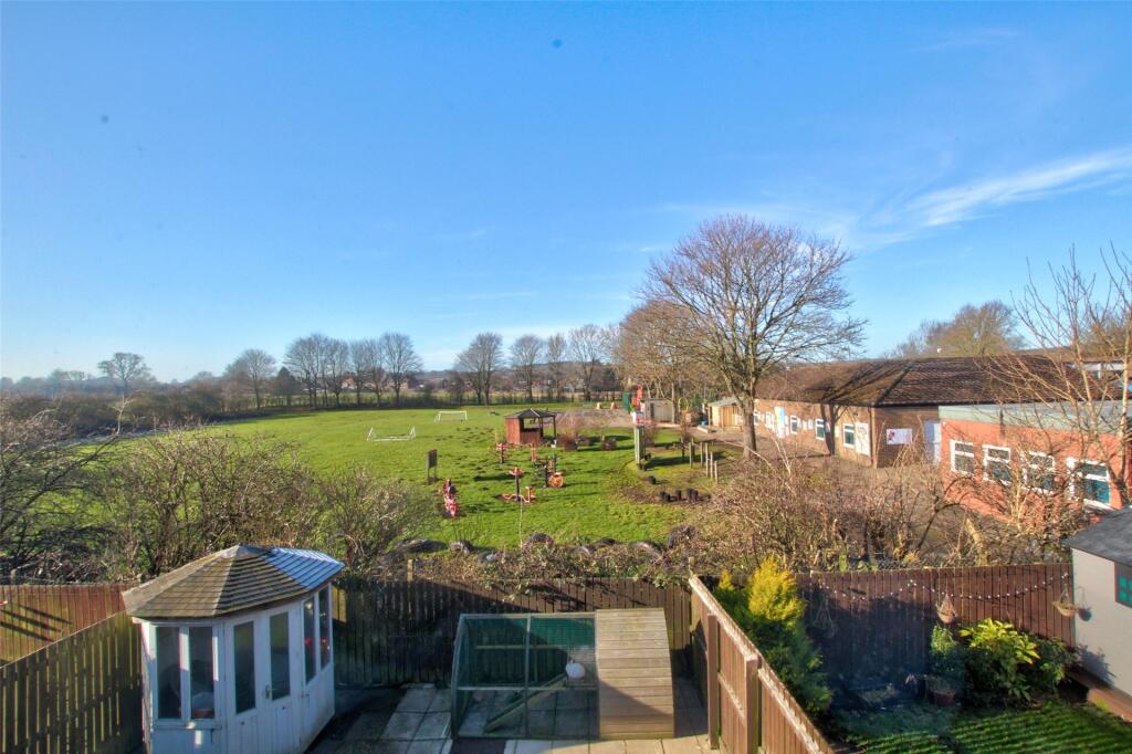 3 Oakley Manor