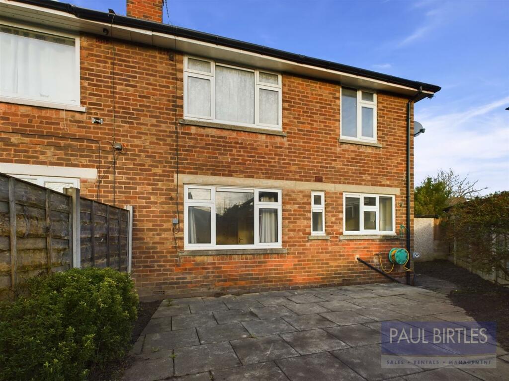 27 Lytham Road