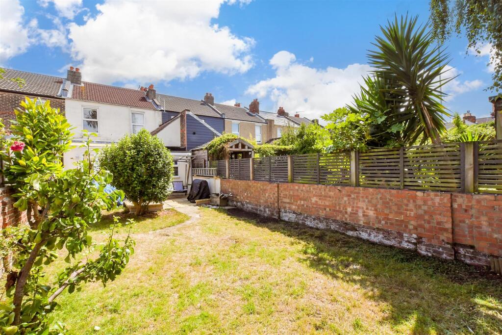 19 Balfour Road