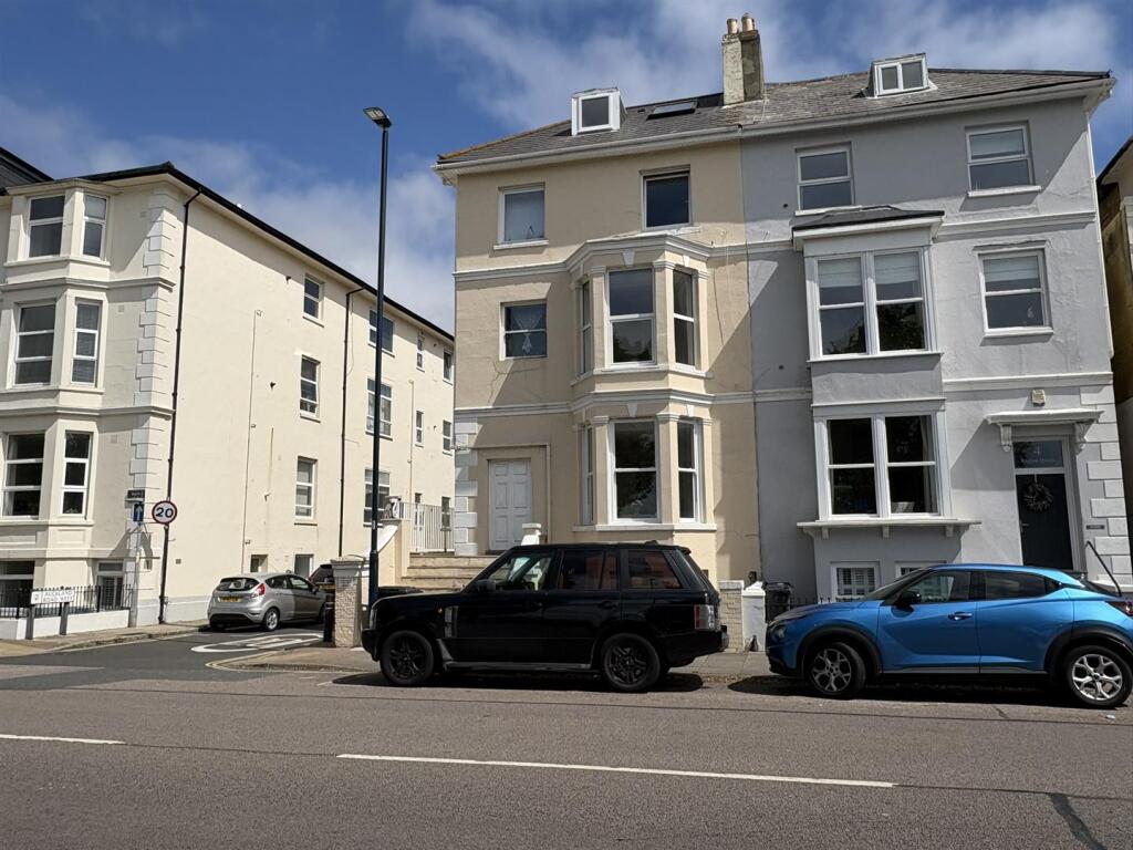 3 Clarence Parade