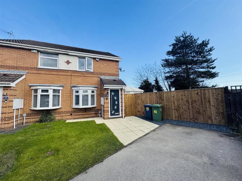 43 Cricklewood Drive
