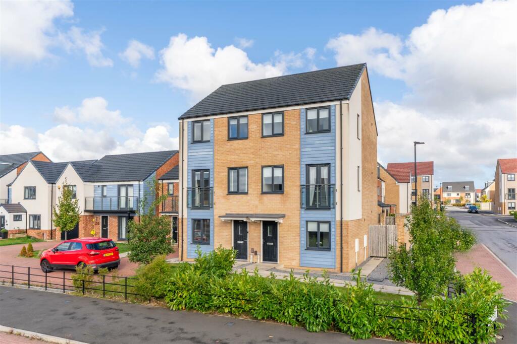 2 Heron Crescent
