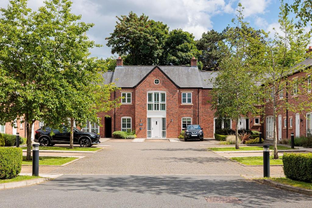 9 Hulme Hall Close