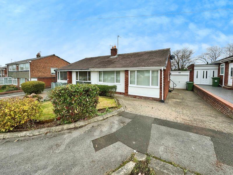 16 Dene Close