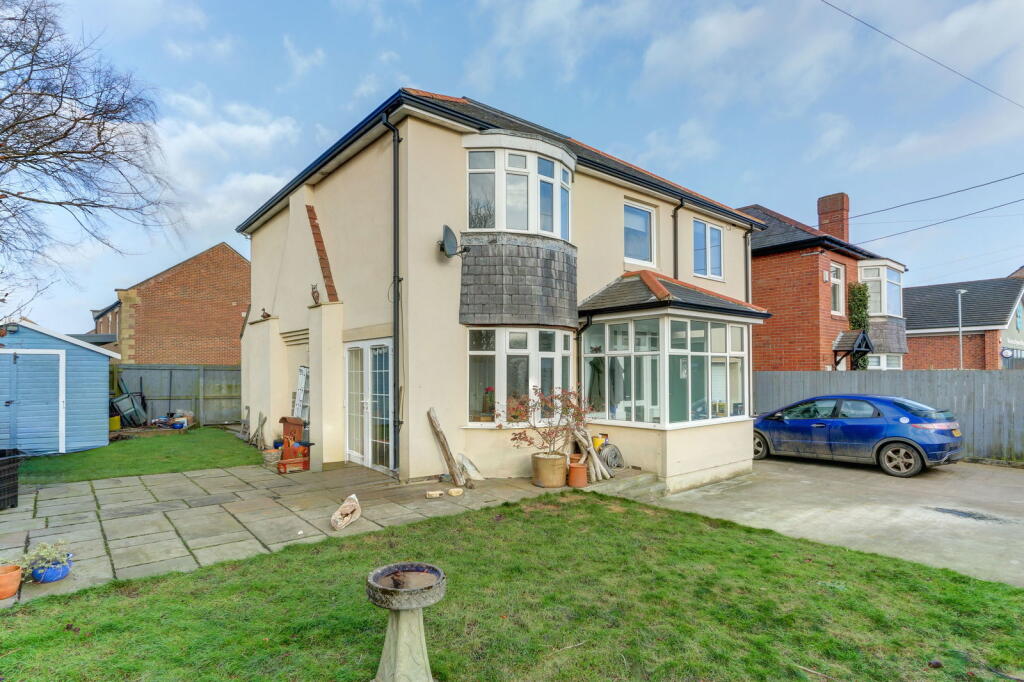 Aalten House, Pegswood Village