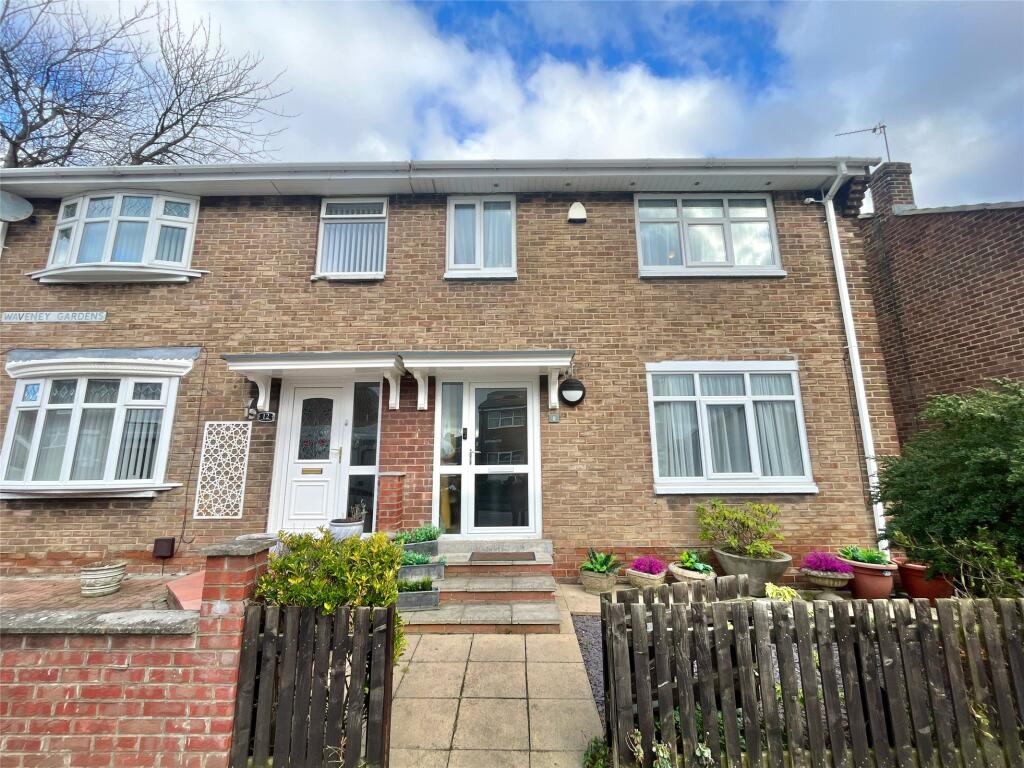 11 Waveney Gardens