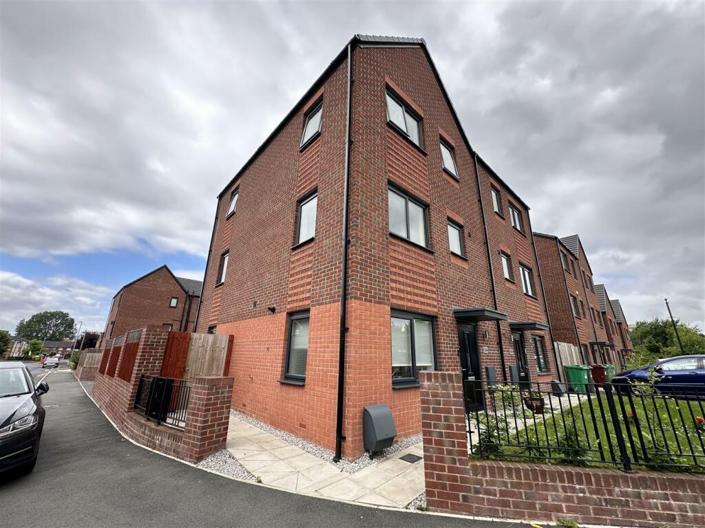 14 Bothwell Road