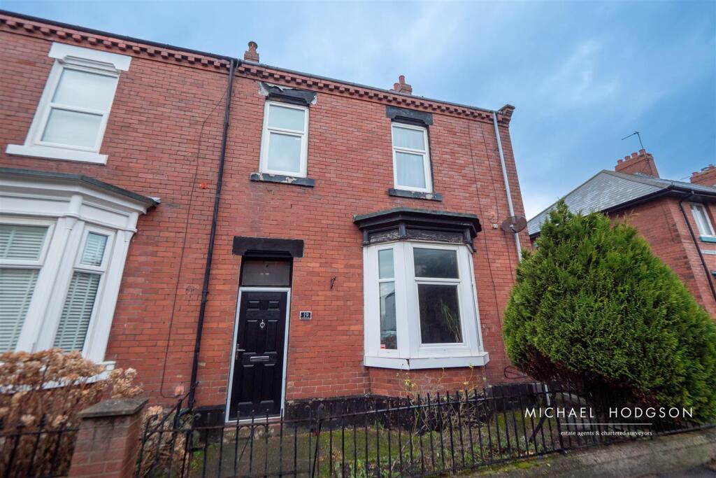 19 Featherstone Street
