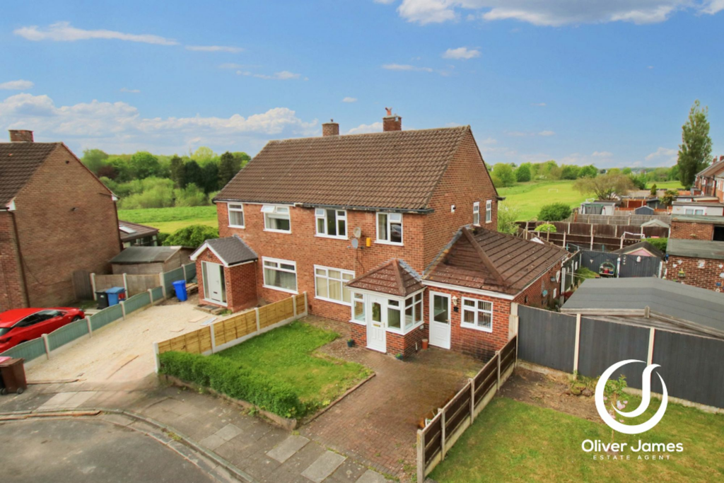 2 Norfolk Close