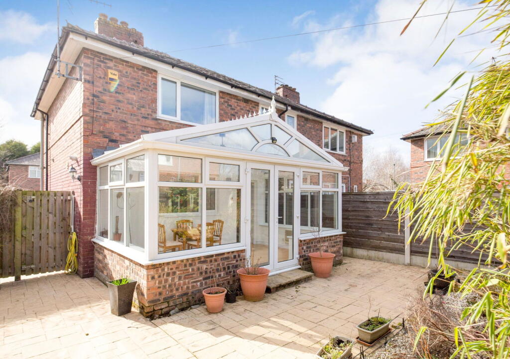 2 Ridsdale Avenue