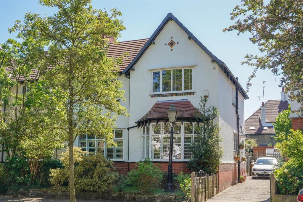 65 Claude Road