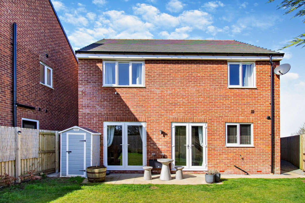 19 North Hill Close