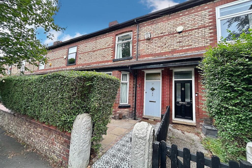 21 Disley Avenue