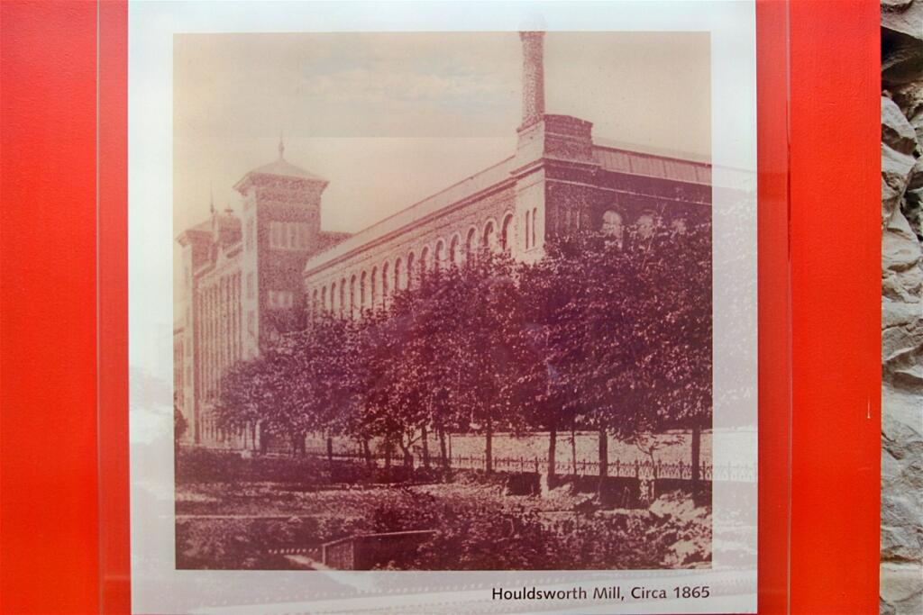 Houldsworth Mill, Waterhouse Way