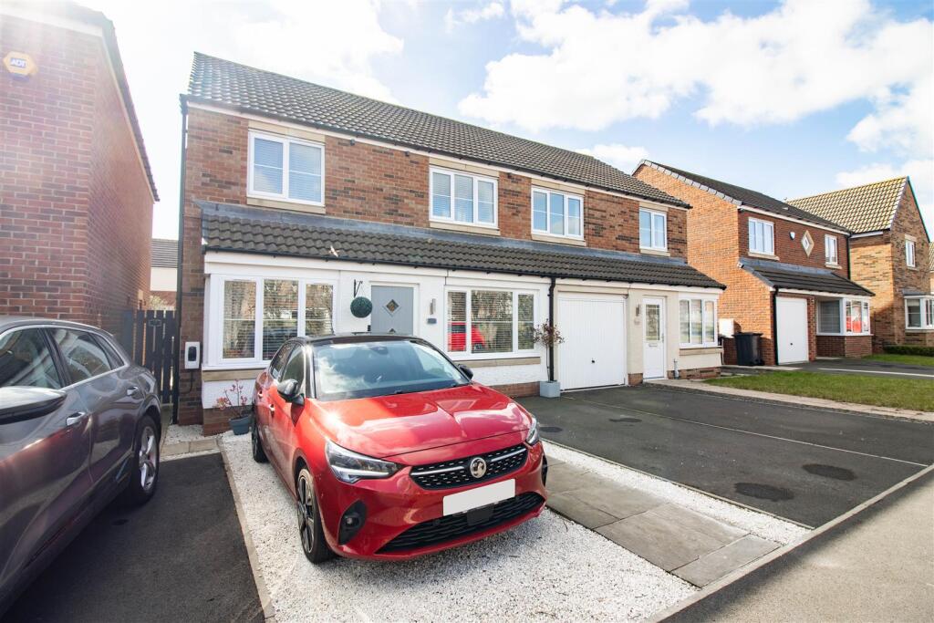 10 Redwing Close