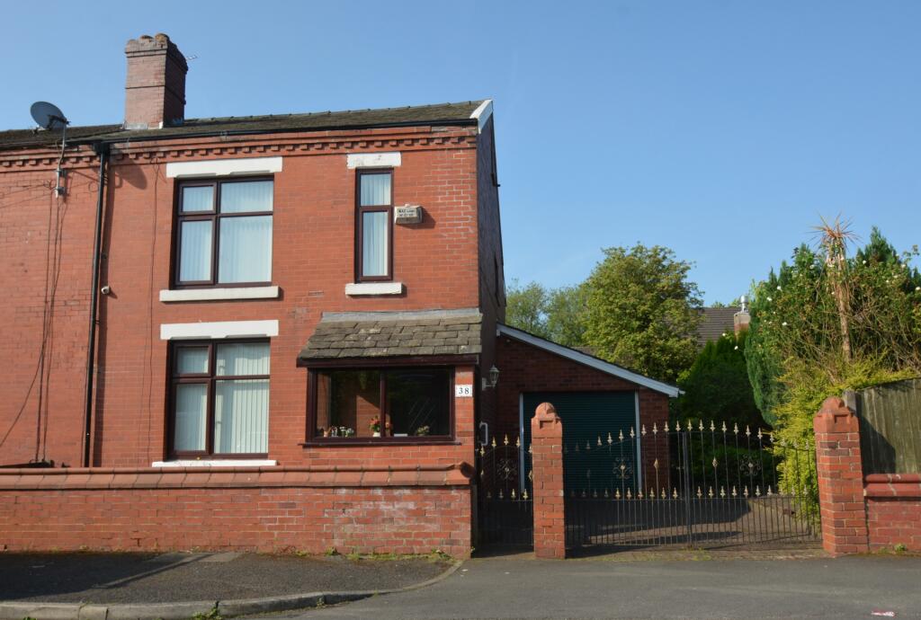 38 Gorseyfields