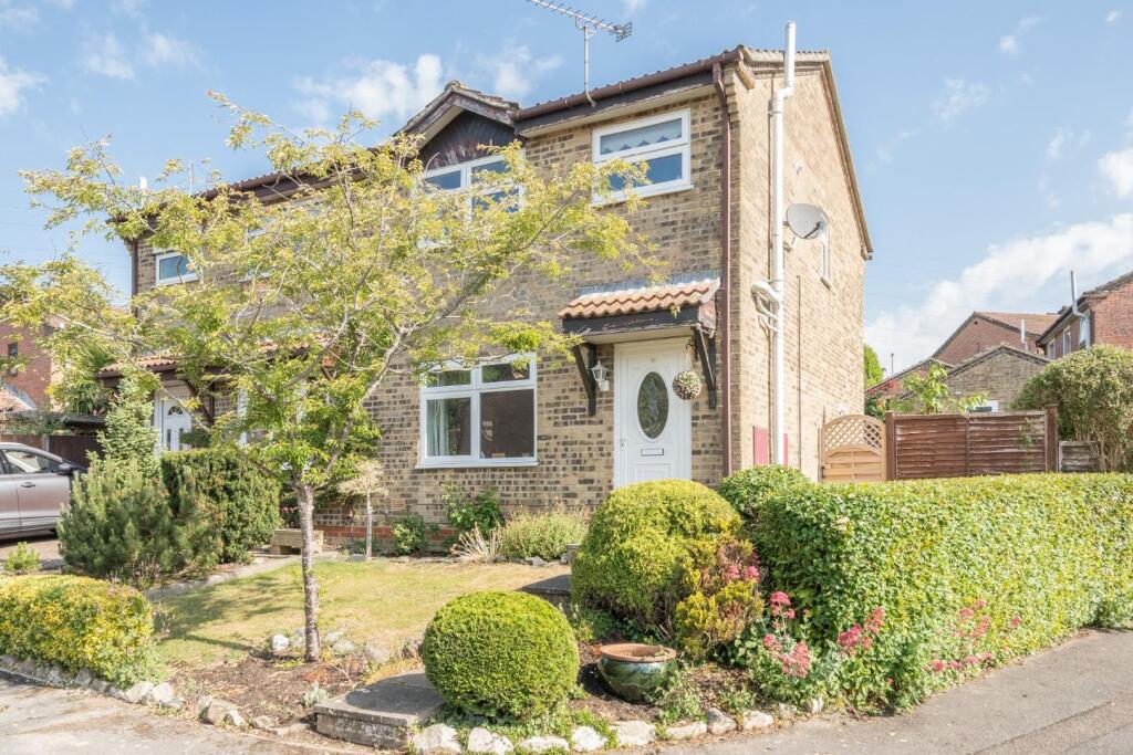37 Lovage Way