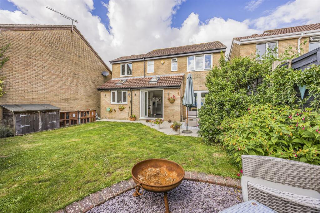 42 Derwent Close