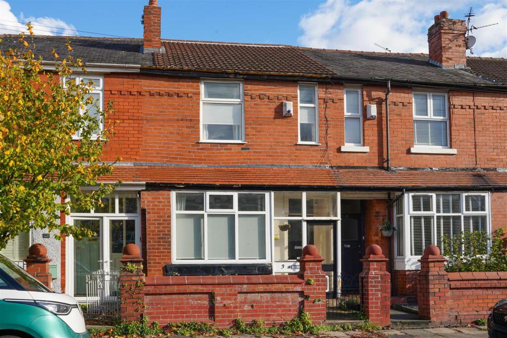 3 Ansdell Avenue