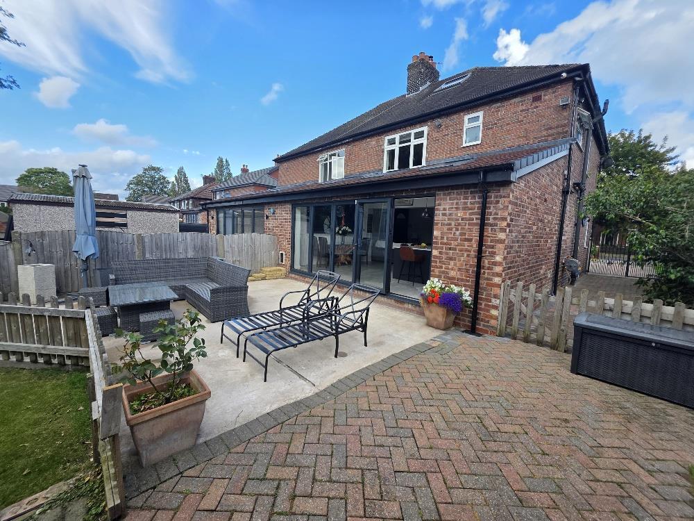 60 Ferndown Road
