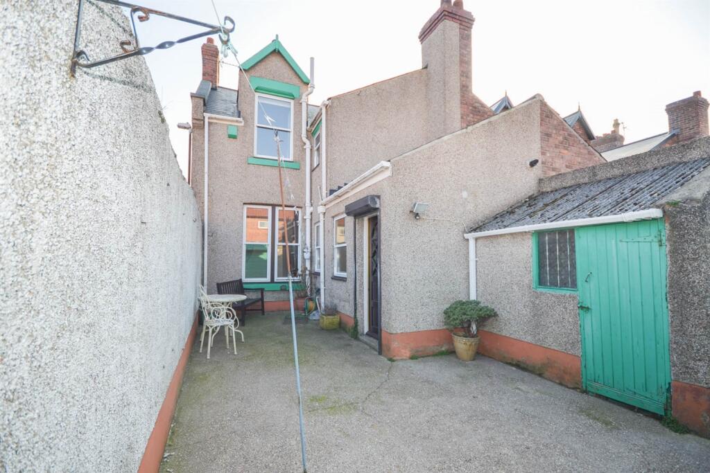 16 Neale Street