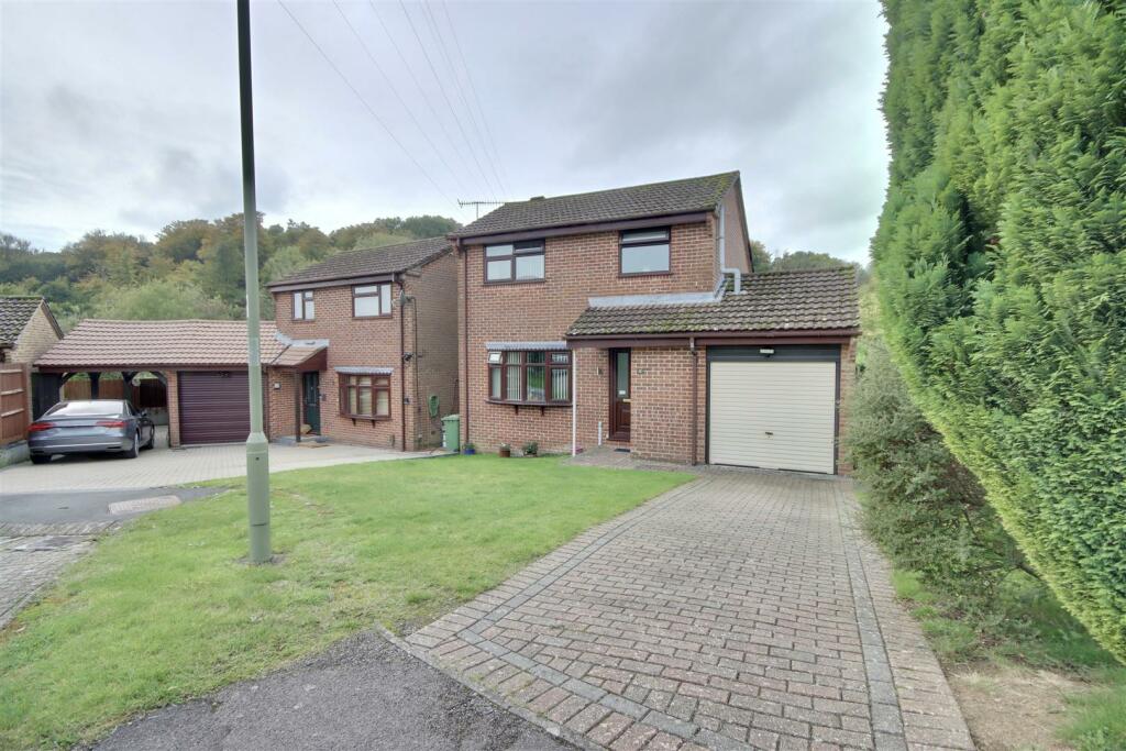 19 Chervil Close
