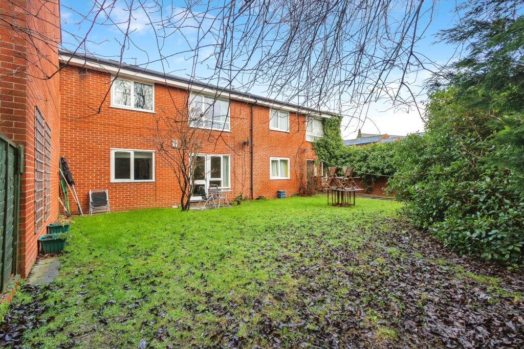 50 Strathblane Close