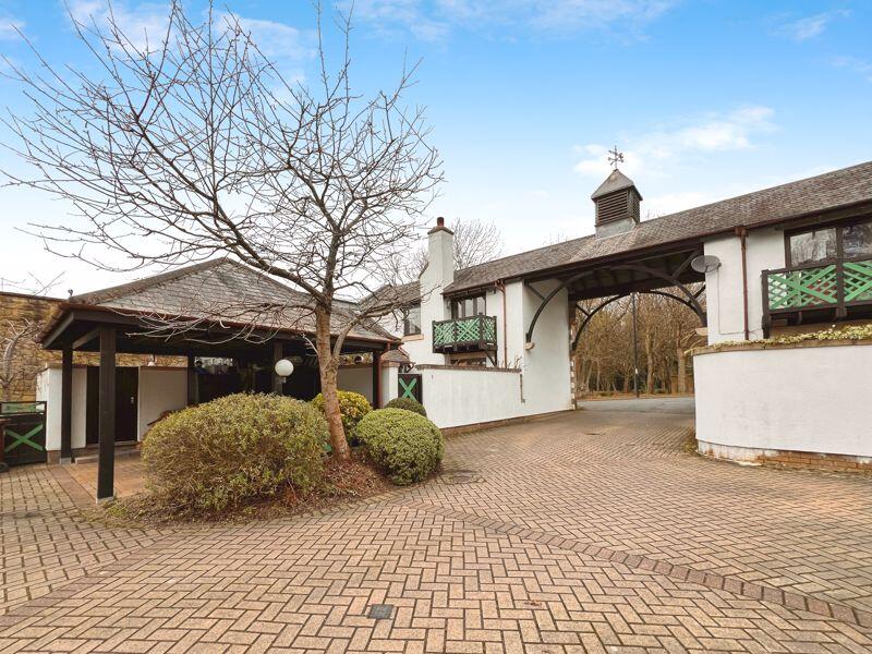 1 Castle Farm Mews