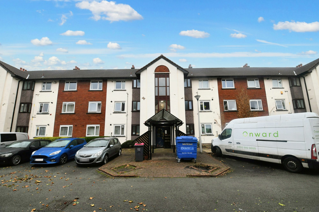 Squires Court, Canterbury Gardens
