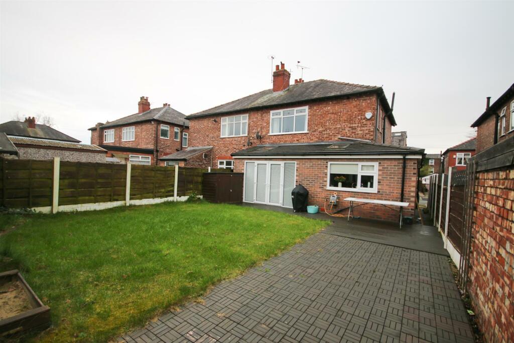 8 Brentwood Drive