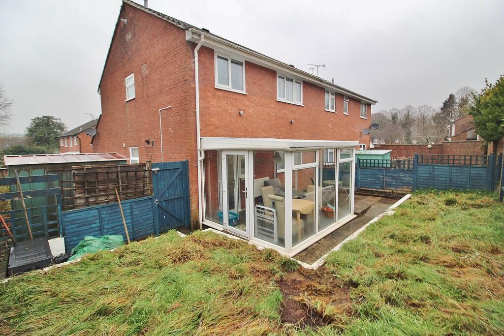 7 Meon Close