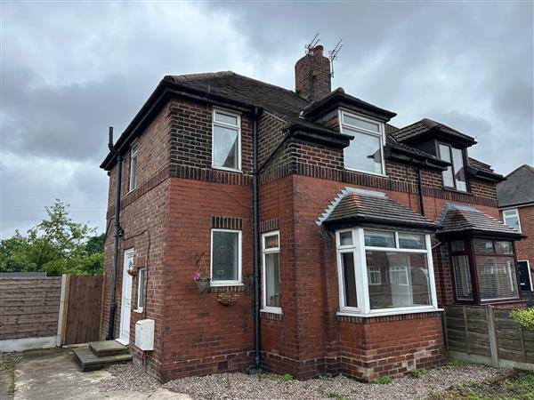 16 Bradshaw Fold Avenue