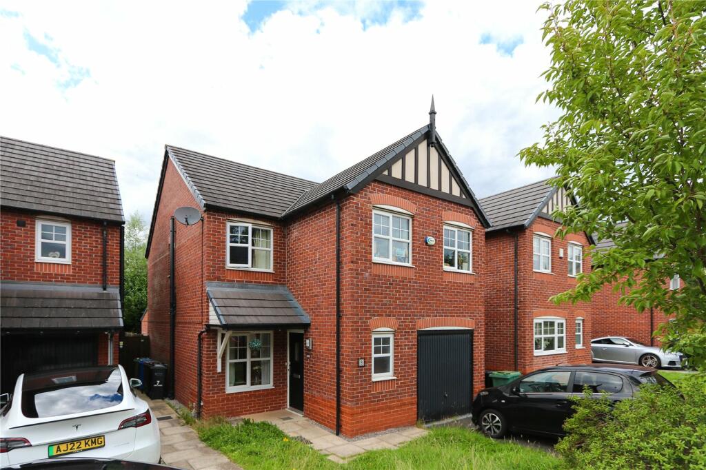 7 Lomax Gardens