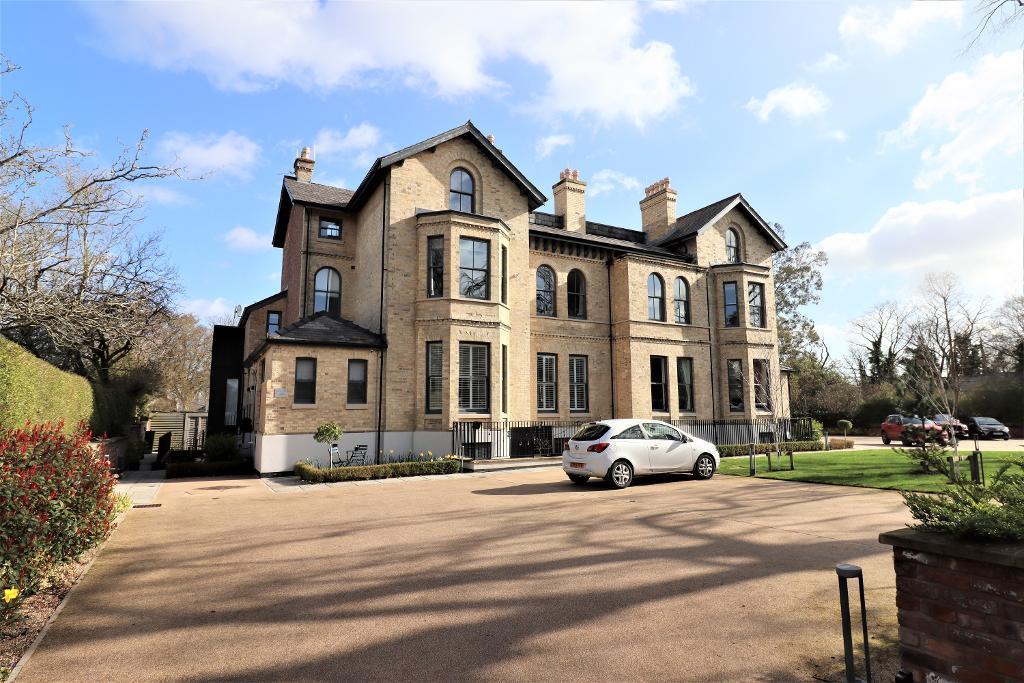 10, Highbank, 2 Green Walk