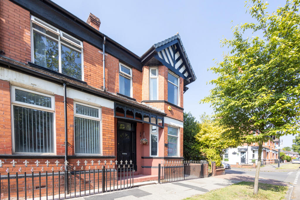 301 Stretford Road
