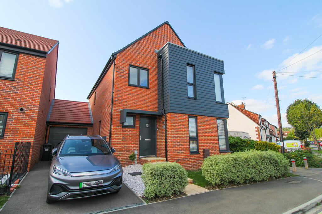 112 Station Road