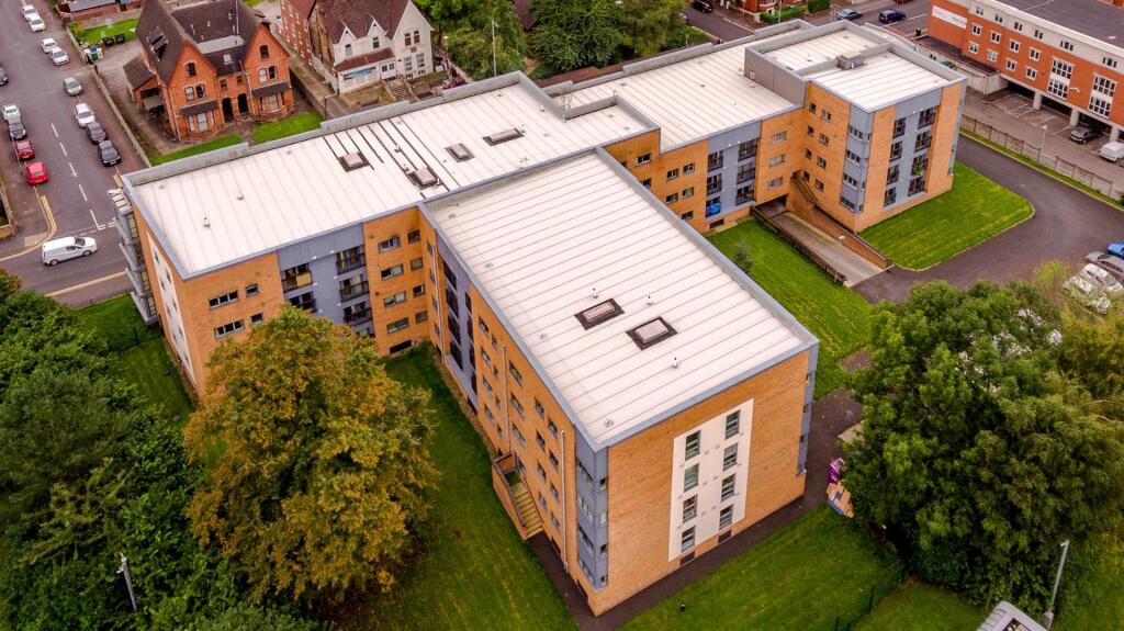 347 Moss Lane East