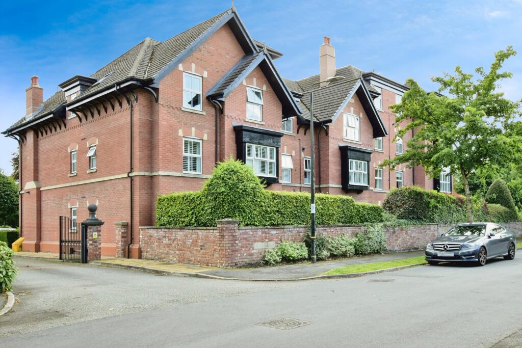 Beech House 2b, Acresfield Road