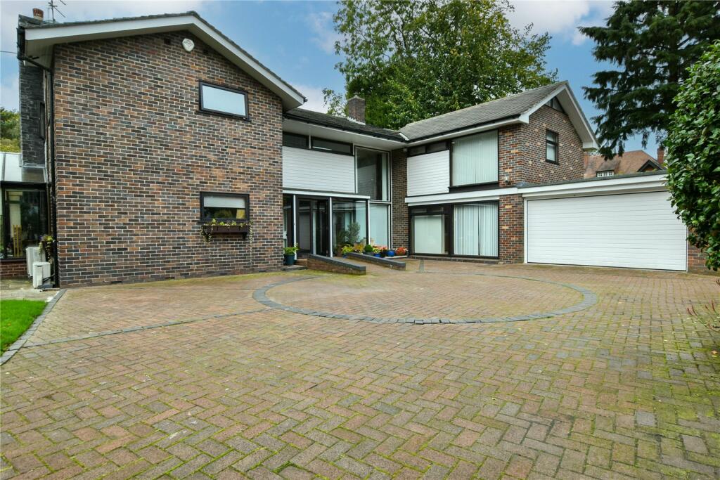 8 Lancaster Road