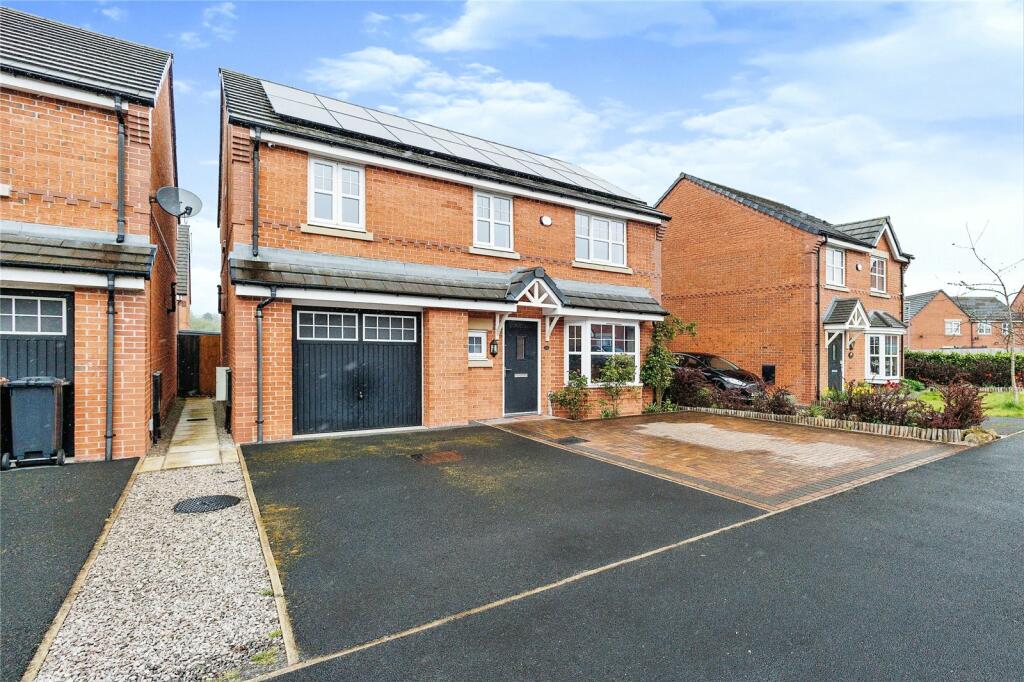 10 Littlemoss Close