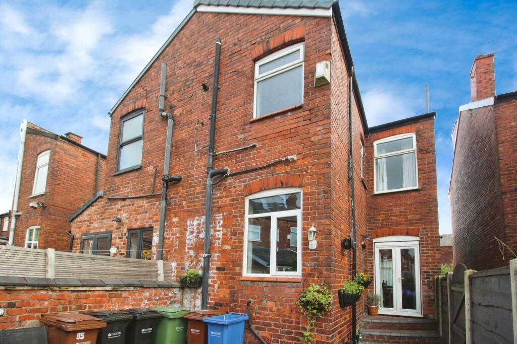 95 Reddish Road
