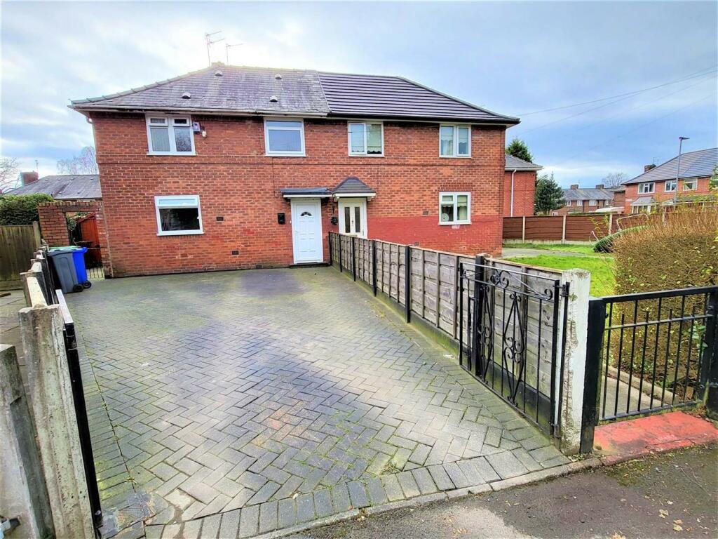 8 Milburn Avenue