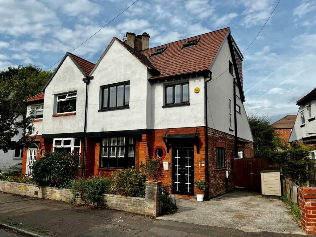 52 Claude Road