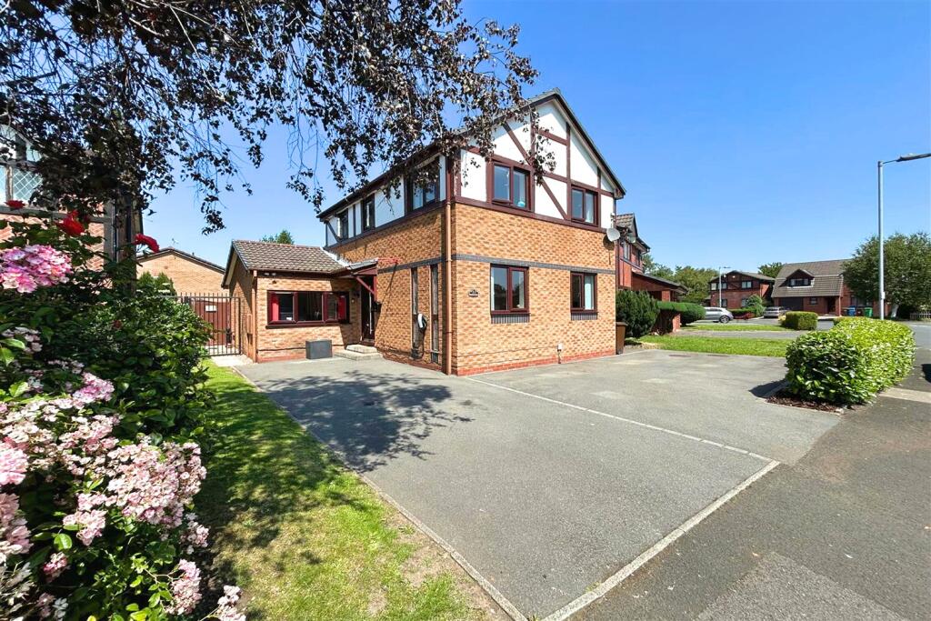 11 Dorchester Drive