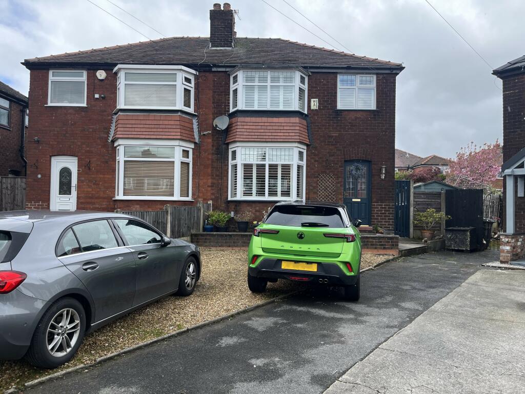 9 Frogmore Avenue
